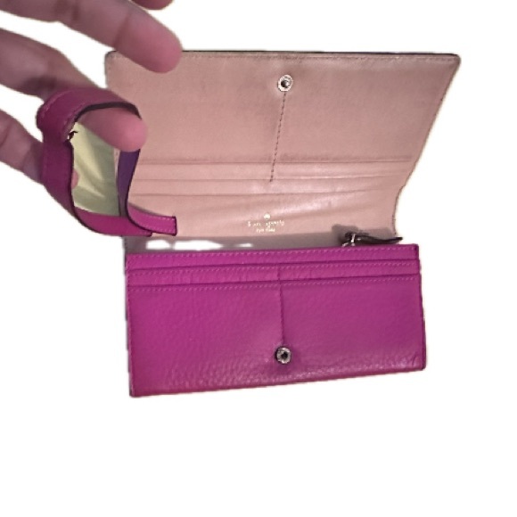 Kate Spade Kari Berry Laser Cut Perry Lane Leather Wristlet convertible Wallet - Picture 2 of 10